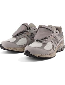 Zapatilla Unisex New Balance 2002 Gris