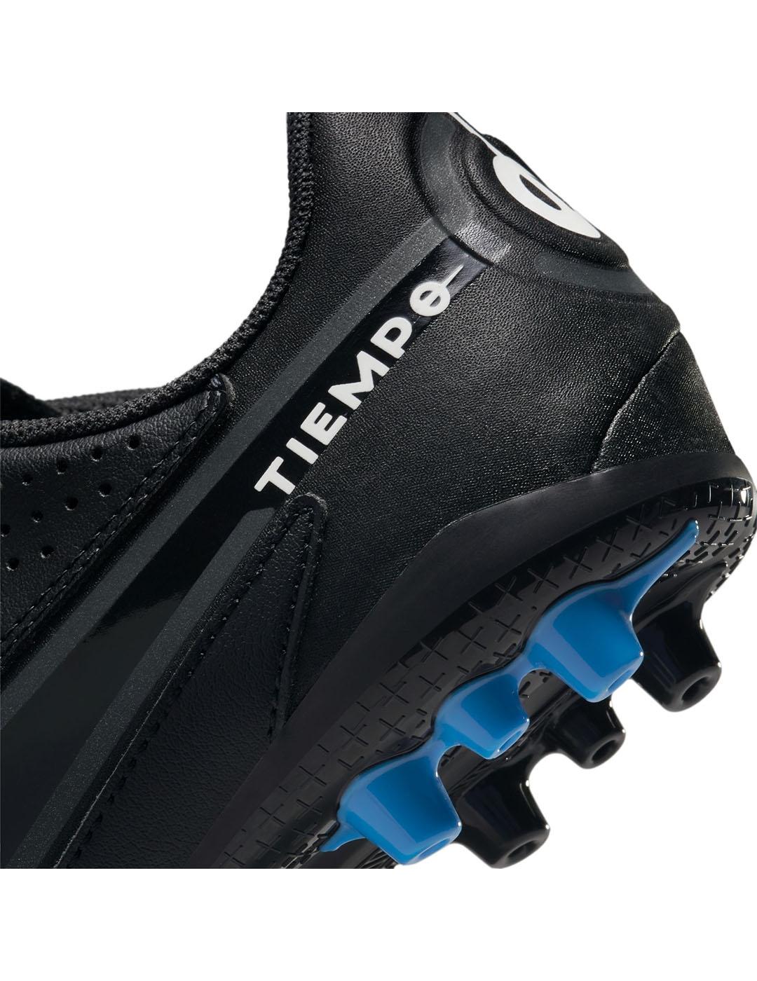Botas de futbol deals nike tiempo negras