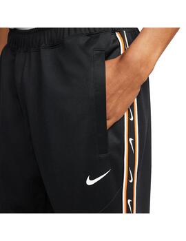 Pantalon Hombre Nike Repeat Negro Naranja