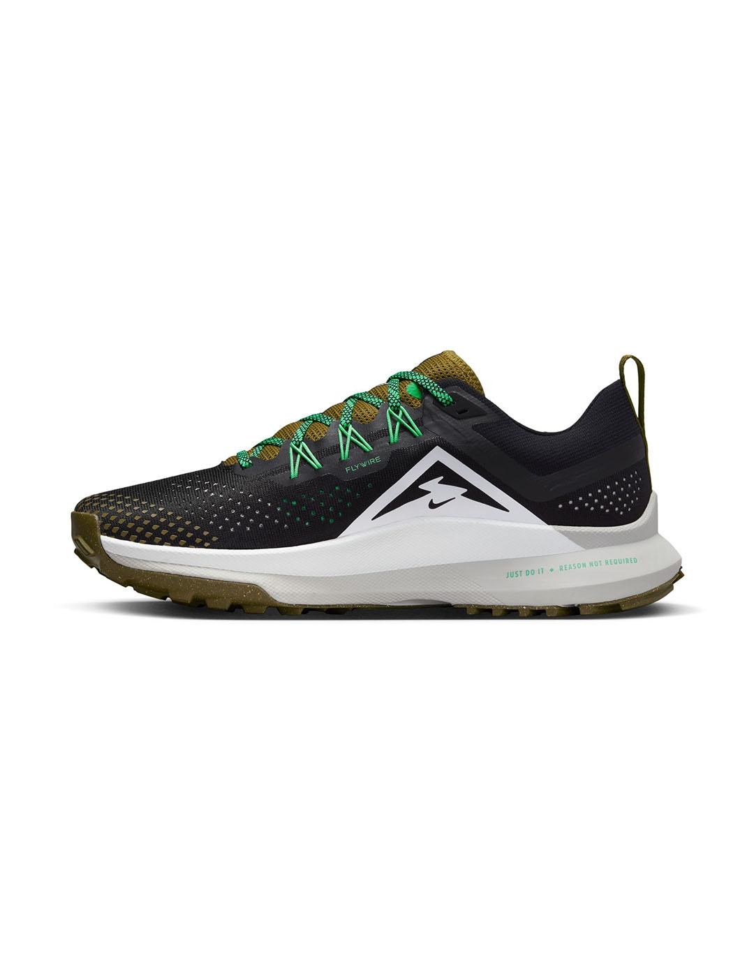 Zapatilla Hombre Nike Pegasus Trail  Negro Blanca