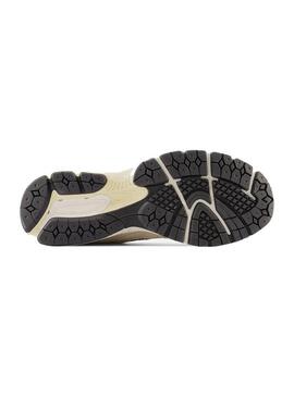 Zapatilla Unisex New Balance 2002RCC Beige