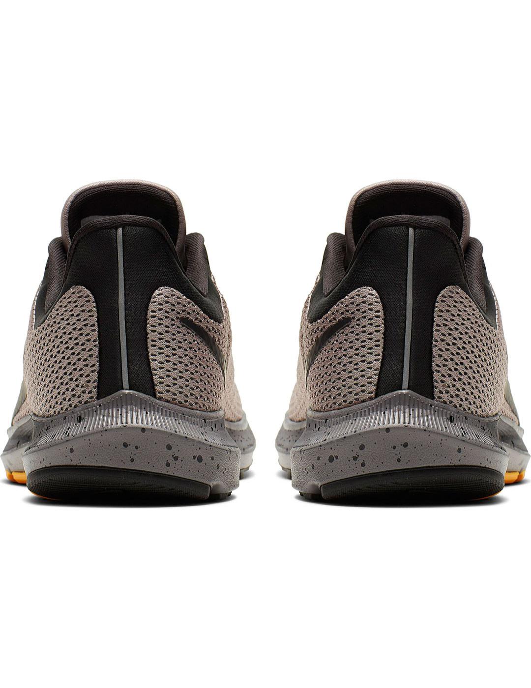 Zapatilla Mujer Nike Quest 2 Marron Claro