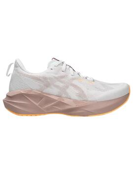Zapatilla Mujer Asics Novablast™ 5 Blanco/Nude