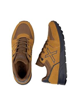 Zapatilla Hombre Munich 1030 84 Mostaza